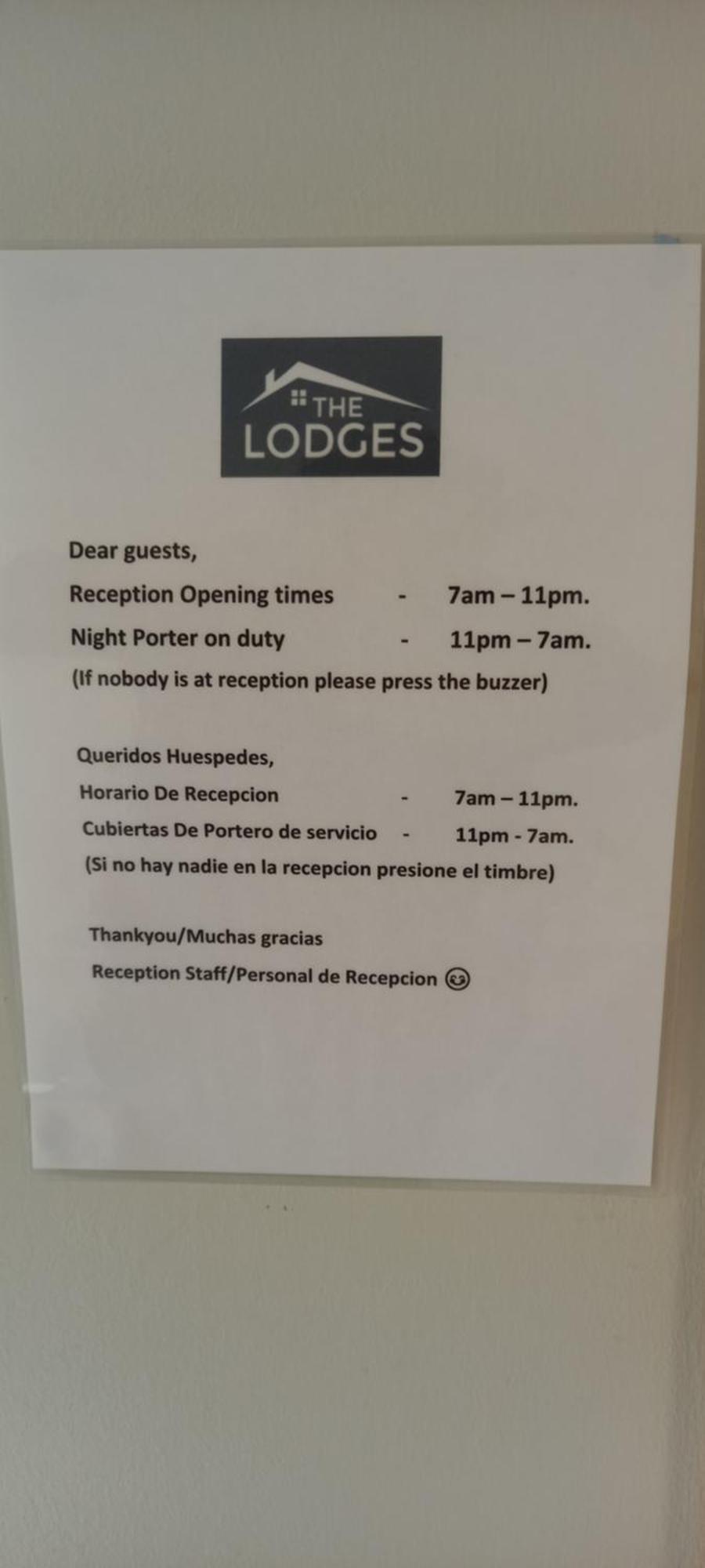 The Lodges Stanley Esterno foto